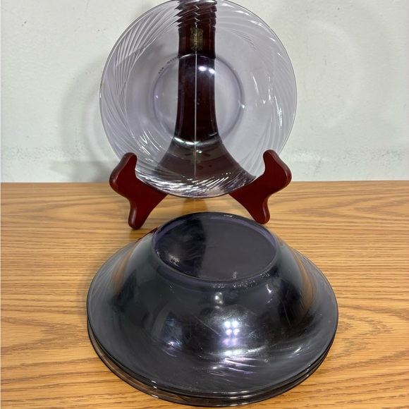 Pyrex  Amethyst/ Purple Swirl Cereal/Soup Bowls. Made in USA set of 4 - Picture 3 of 6